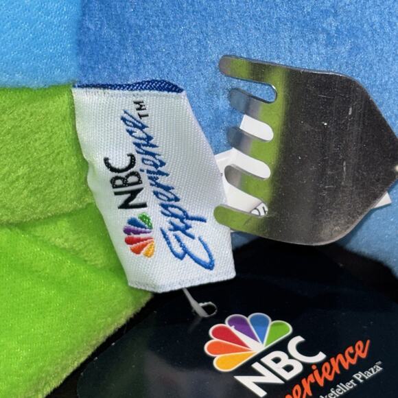 RARE 18" NBC Experience Peacock Rainbow Big Plush Tall Stuffed Rockefeller Plaza - Picture 9 of 11